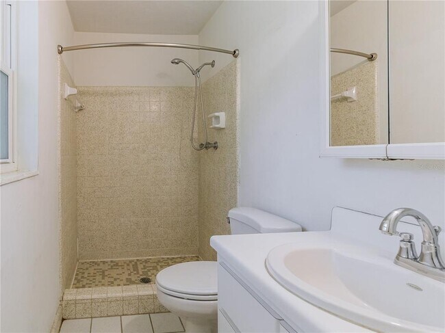 Building Photo - 2440 NW 54th Ave