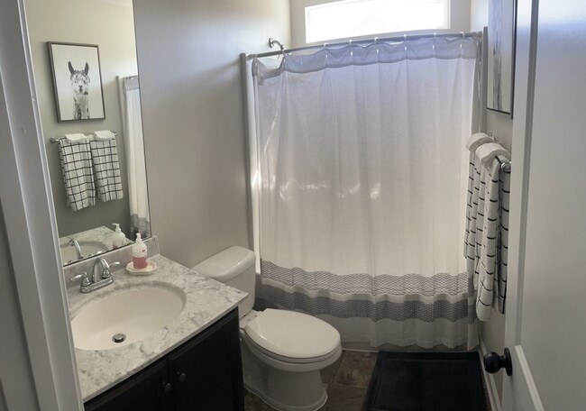 Building Photo - Furnished Rental Available Soon!