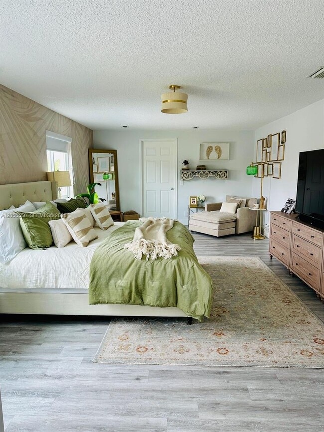 Building Photo - 1652 Orchid Bend