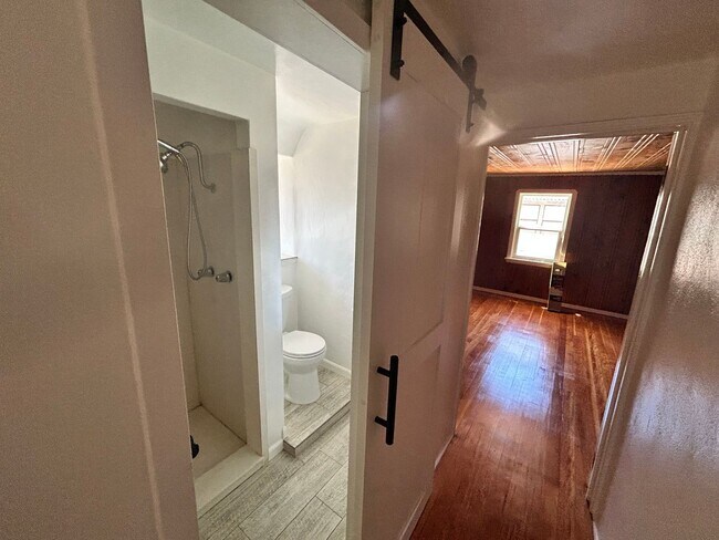 Building Photo - 4 Bedroom/2 Bath Modesto Ca