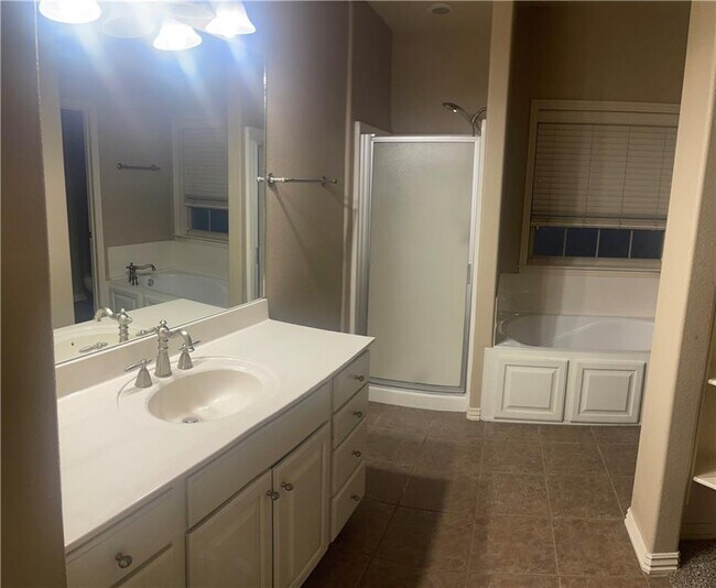 Building Photo - 3602 Langmead Dr