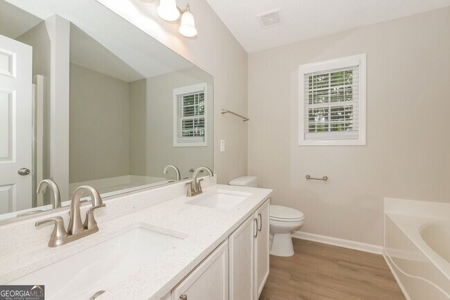 Building Photo - 4919 Wolfcreek View