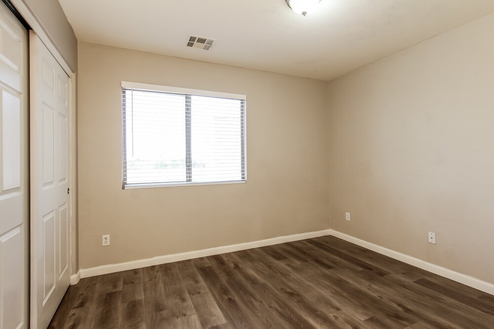 Building Photo - 2194 S 156th Ave