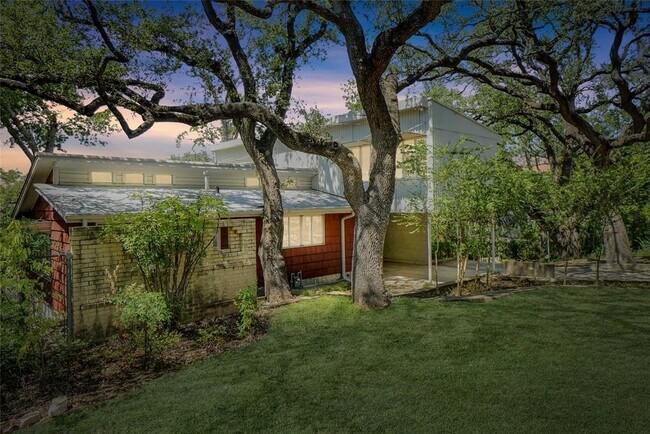 Building Photo - 1806 Alta Vista Ave