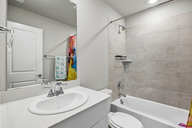 Building Photo - 1107 Emberwood Dr