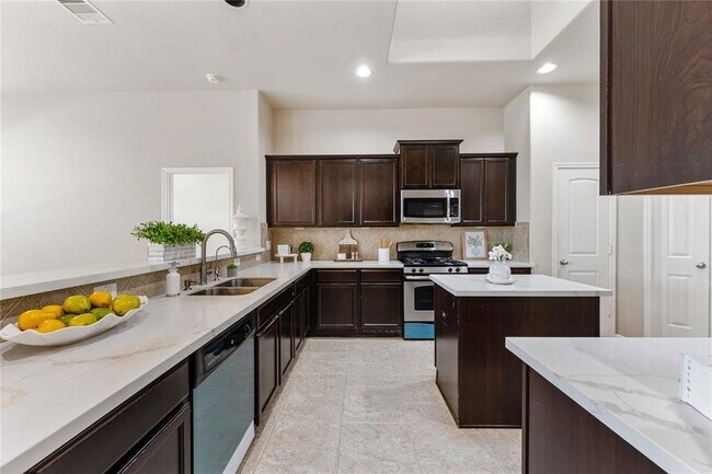 Building Photo - 19027 W Windhaven Terrace Trail