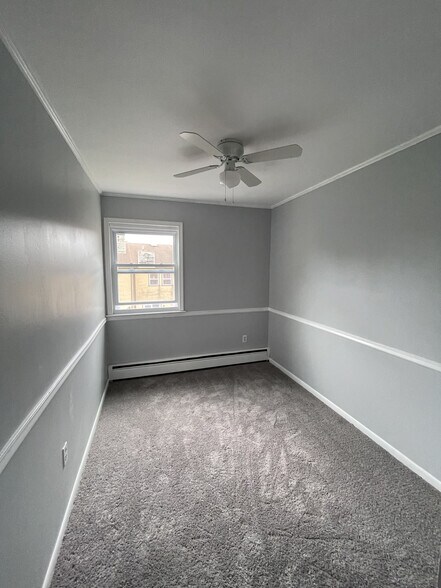 Building Photo - 2205 Walnut Ridge Est