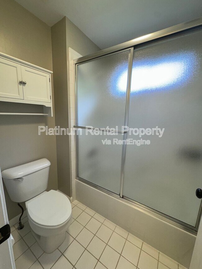 Building Photo - 830 Eden Green Ct