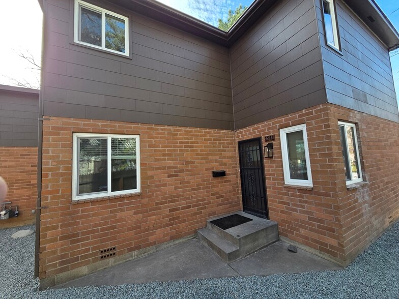 Building Photo - 1211 Gordon Ave