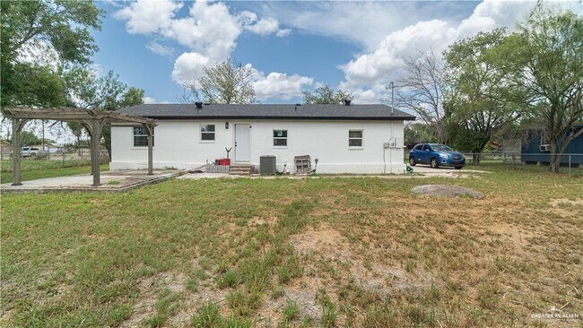 Building Photo - 21 S Casa Linda St