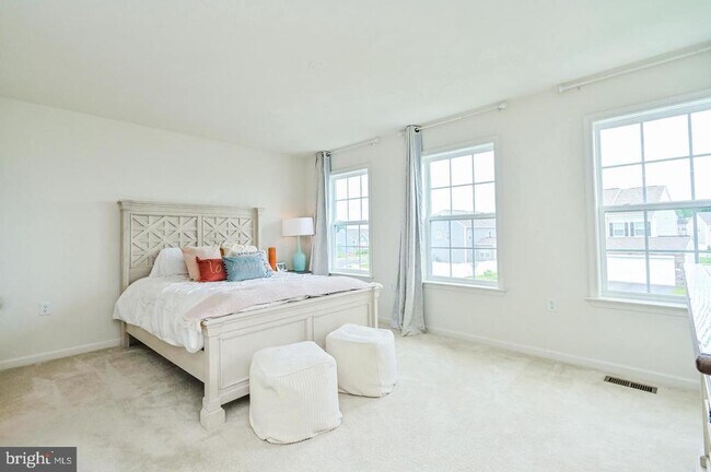 Building Photo - 106 Alliance Ct