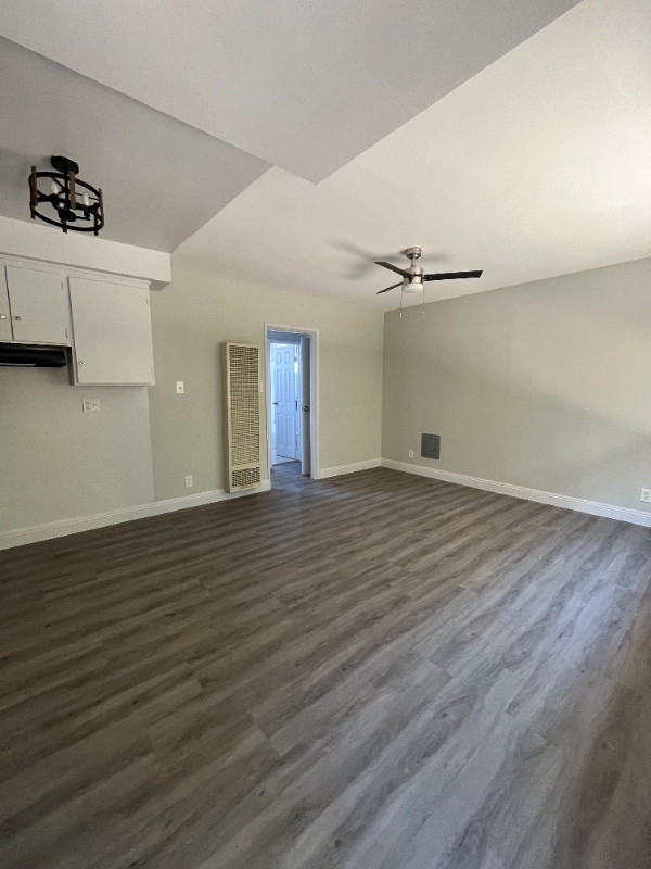 Building Photo - 3801 W 28th St