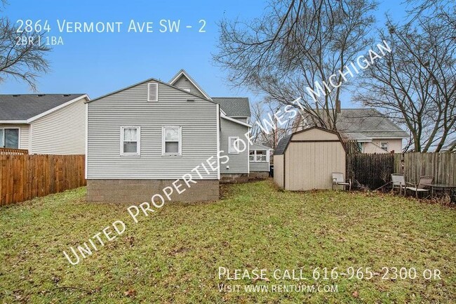 Building Photo - Available Now | Cute 2 Bedroom, 1 Bathroom...