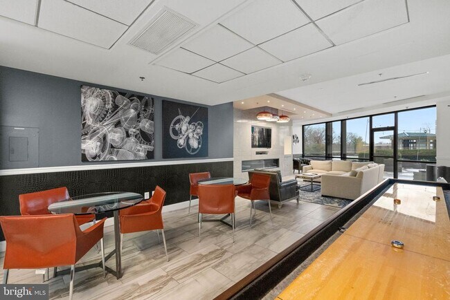 Building Photo - 5225 Pooks Hill Rd