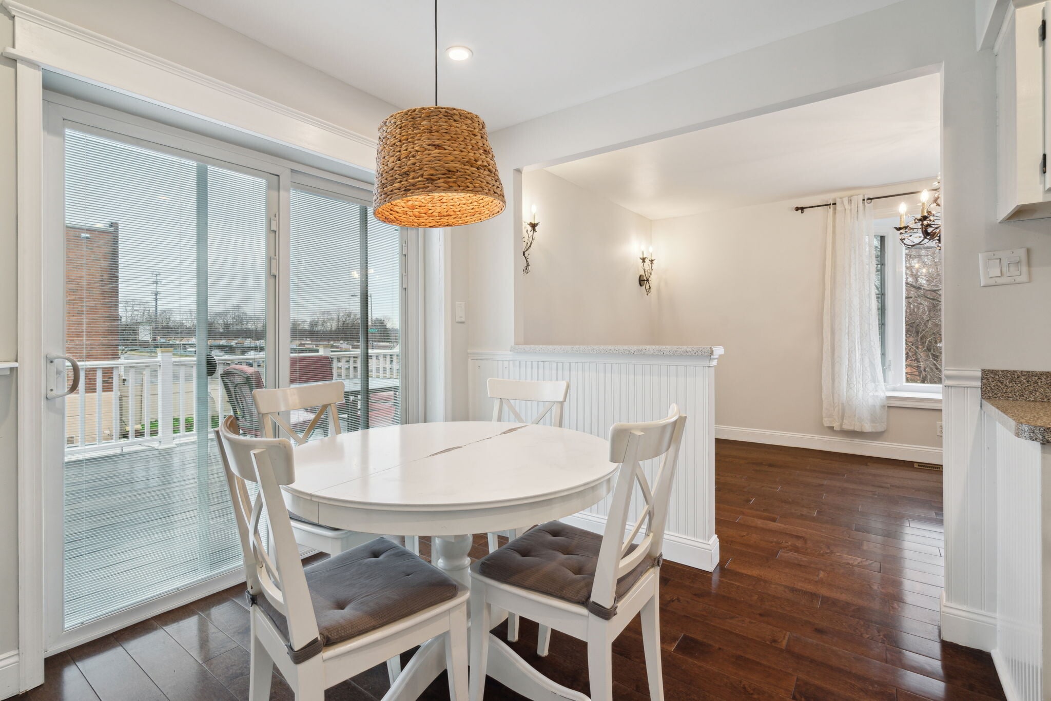 Breakfast Nook - 100 Rennard Ter