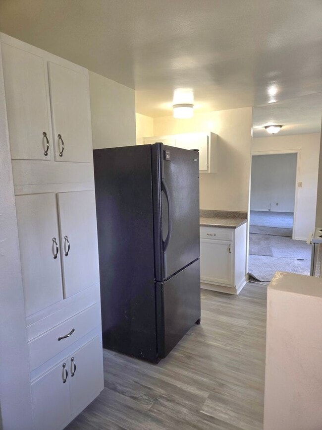 Building Photo - Move In Ready!