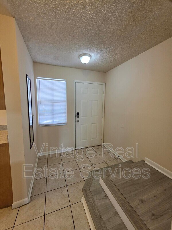 Building Photo - 5194 Sunridge Palms Dr