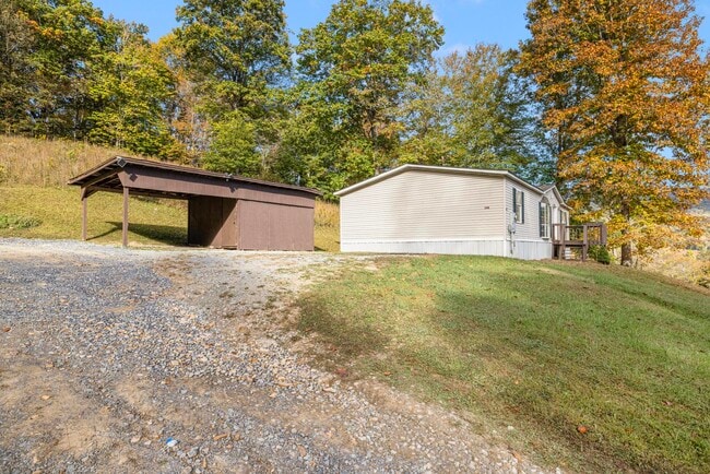 Building Photo - 548 Deer Haven Rd