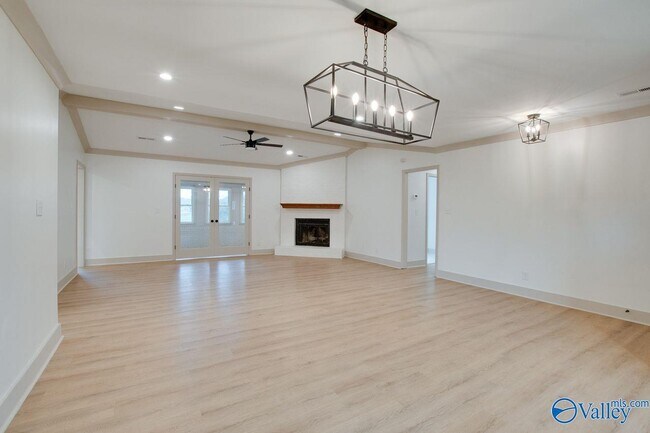 Building Photo - 2042 Rosebury Ln SW