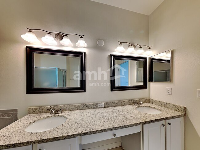 Building Photo - 8124 Diablo Ct