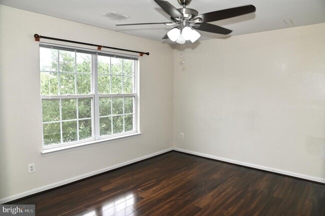 Building Photo - 12590 Garry Glen Dr