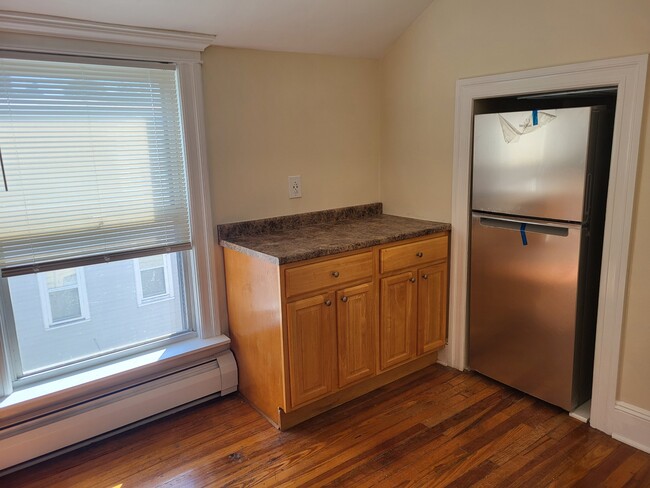 Kitchen w new refrigerator - 256 Jewett Ave