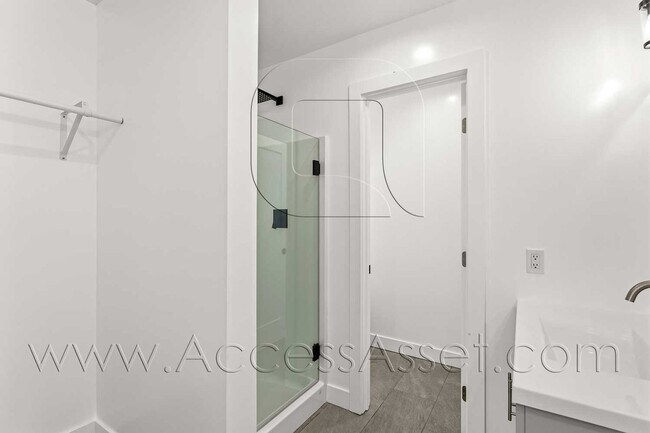 Building Photo - 10946 Thrush Dr