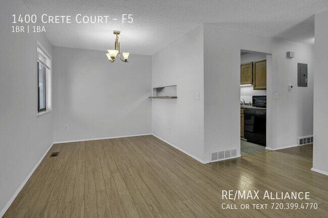 Building Photo - 1400 Crete Ct