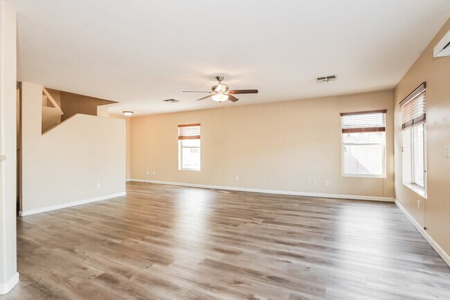 Building Photo - 22678 W Adams Dr