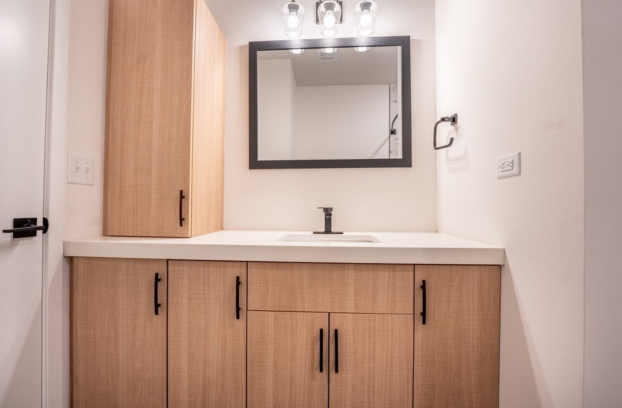 Chelsea 5539 Pershing Ave Saint Louis MO 63112 Apartment Finder