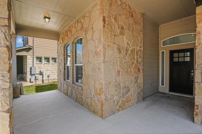 Building Photo - 14209 Marathon Rd