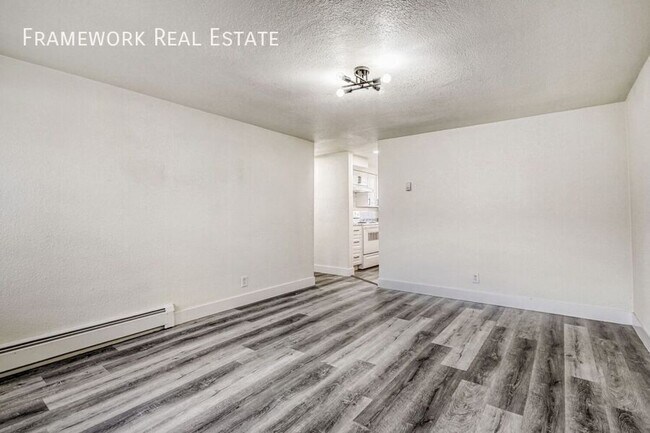 Building Photo - 1685 Reed St