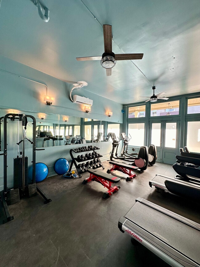 Building Photo - WLA 509 Park