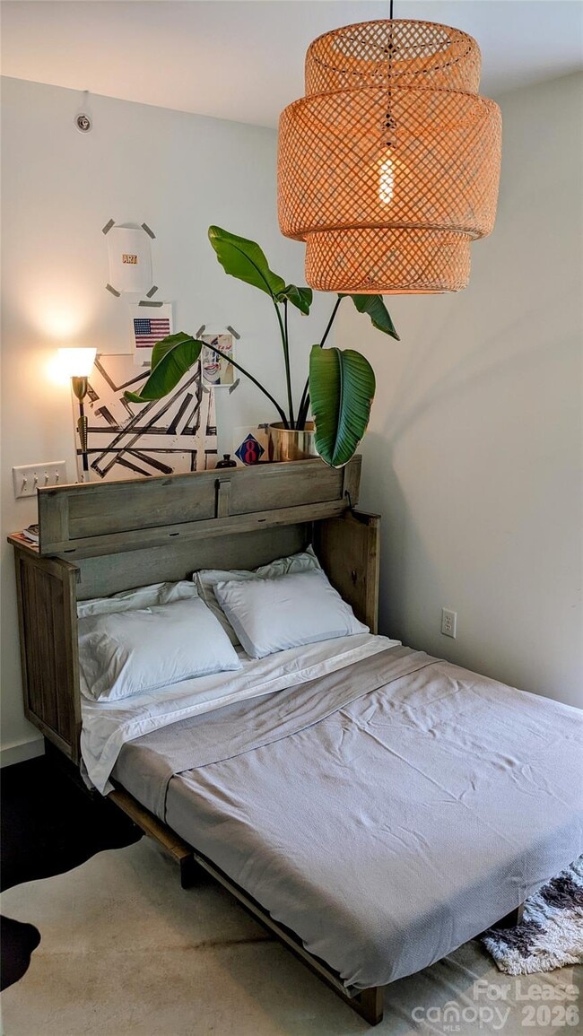 Building Photo - 341 Viburnum Way Ct