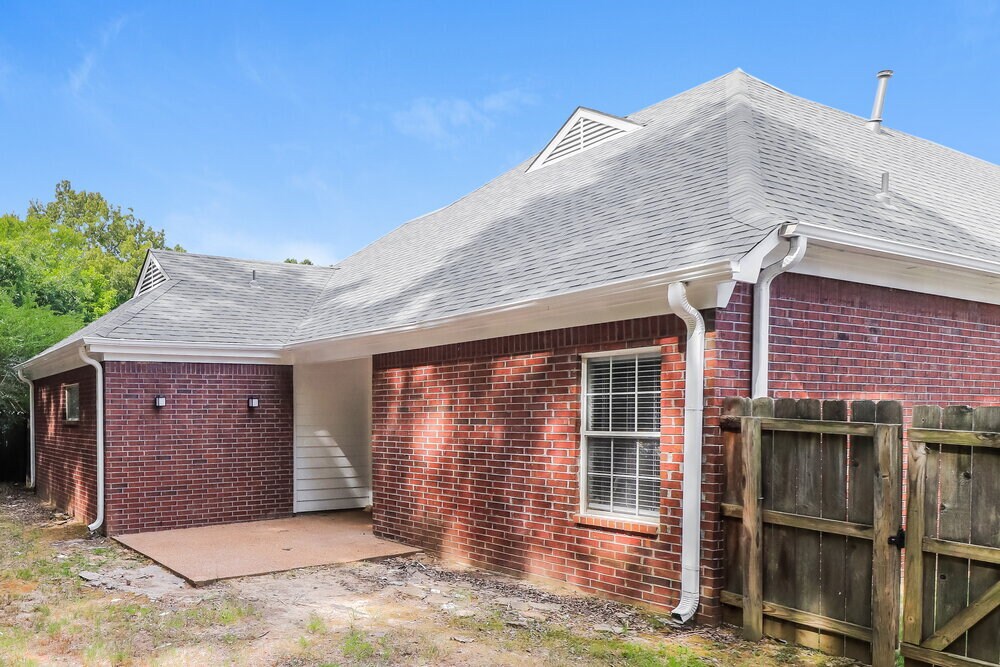 Building Photo - 1055 Duomo Cove