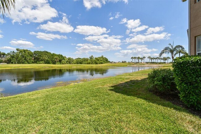 Building Photo - 1003 Fairwaycove Ln