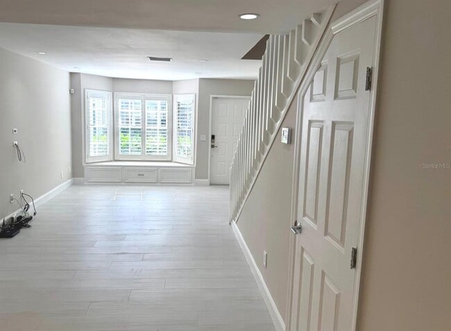 Building Photo - 603 S Dakota Ave