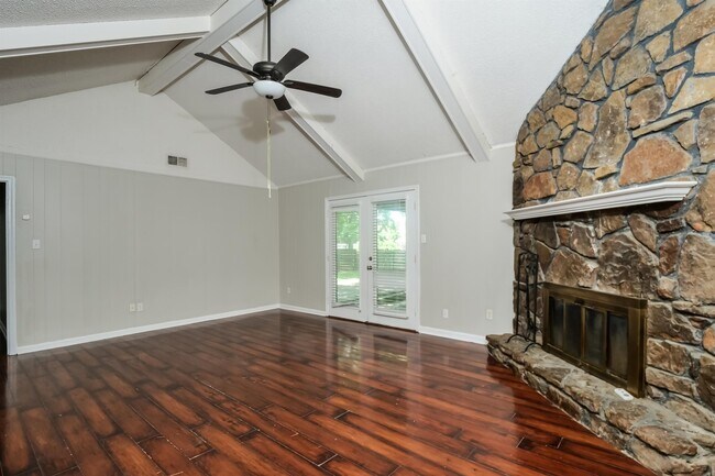 Building Photo - 8210 Valley Ridge Trail