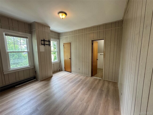 Building Photo - 28 Sound Beach Ave