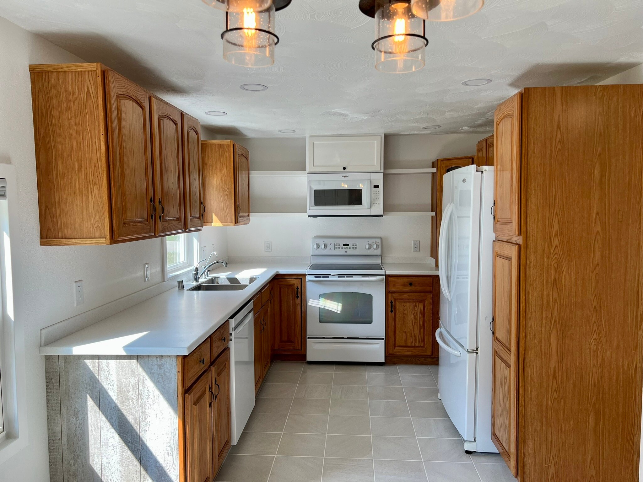 Building Photo - W4493 Spruce Dr