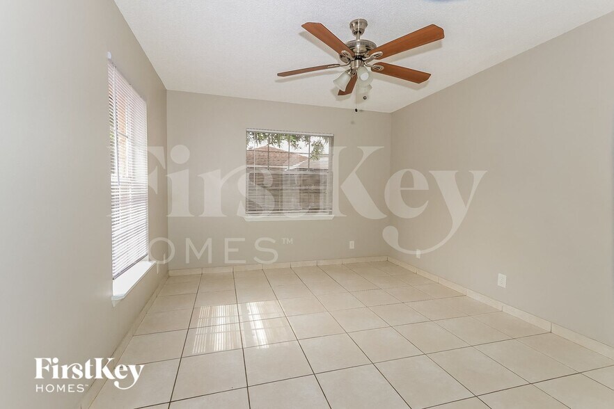 Building Photo - 5709 Boynton Crescent