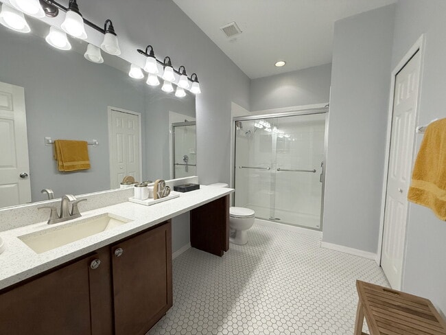 Building Photo - "Charming 3-Bedroom villa in Wesley Chapel...