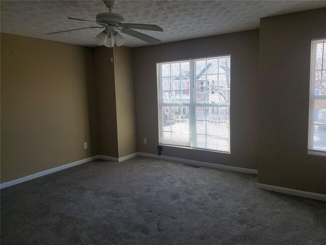 Building Photo - 11428 S Grove Dr