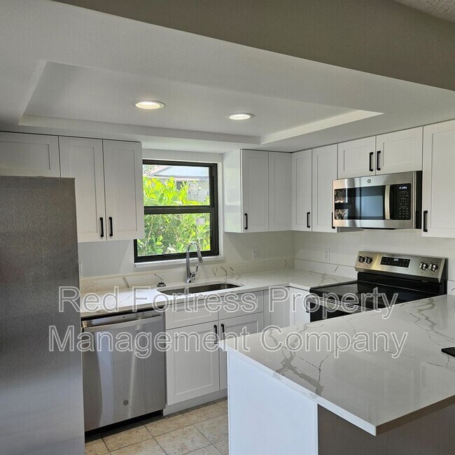 Building Photo - 6300 Sugar Bush Ln