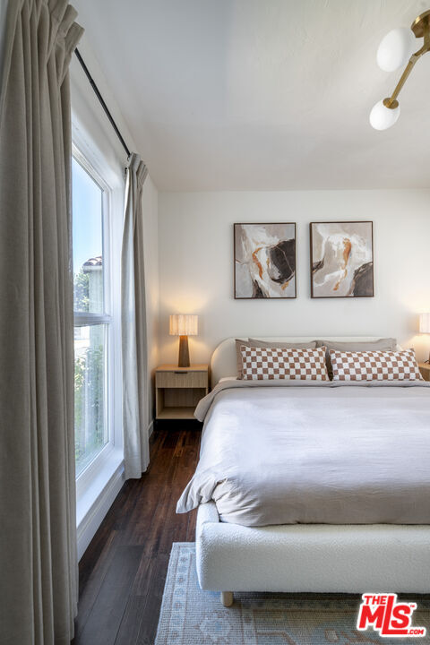 Building Photo - 7853 Brighton Ave