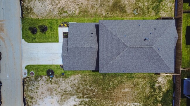 Building Photo - 8583 Blueberry Ash St