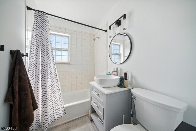 Building Photo - 19 Savage Rd