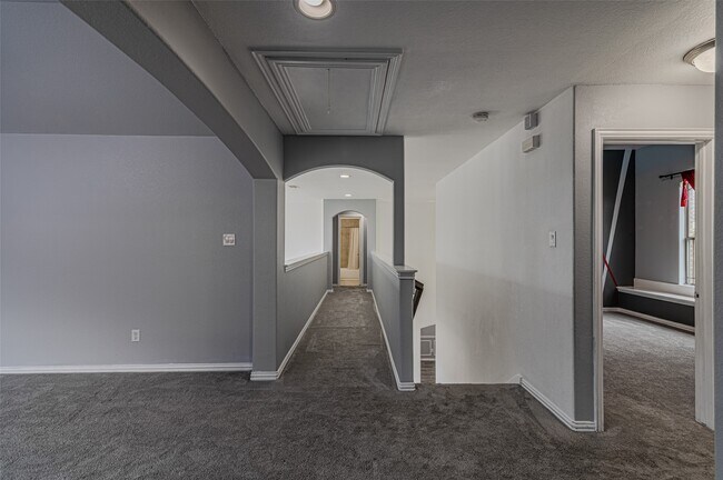 Building Photo - 6219 St Rosalia Dr