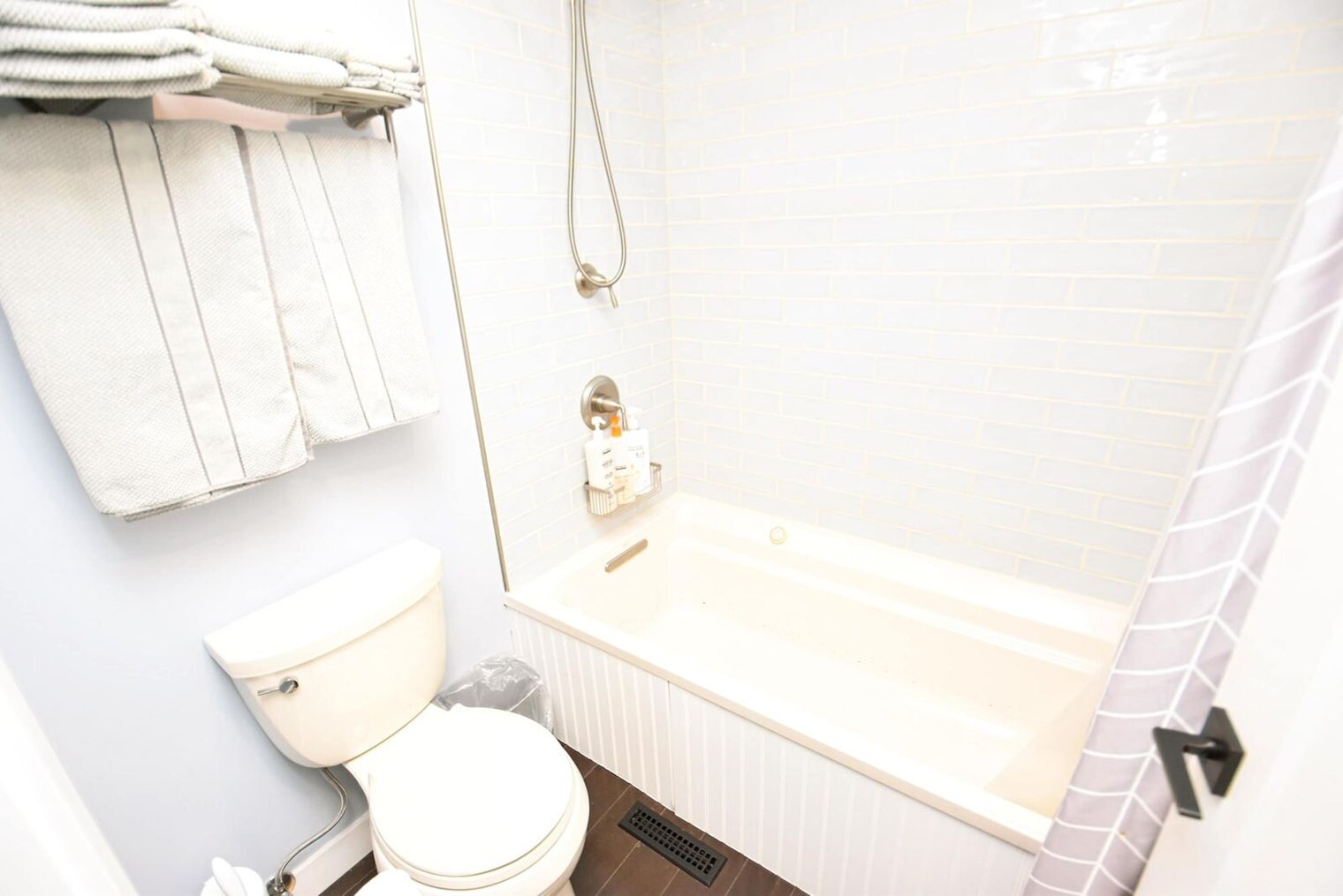 Building Photo - 1012 N Lawrence St