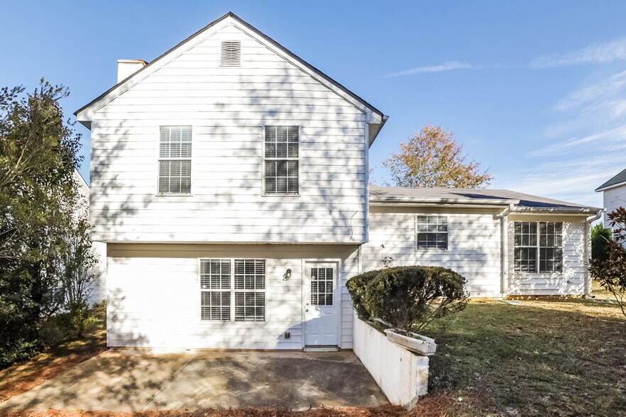 Building Photo - 2851 Cedar Trace Dr
